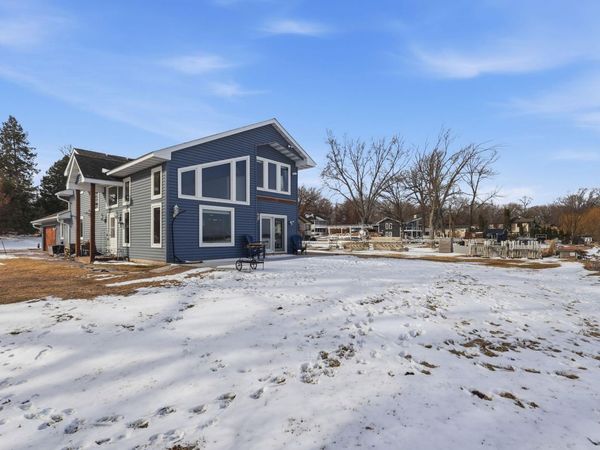 700 7th Street SE, Forest Lake, MN 55025