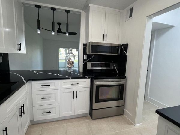 2615 Garden Drive N, Unit 104, Lake Worth Beach, FL 33461