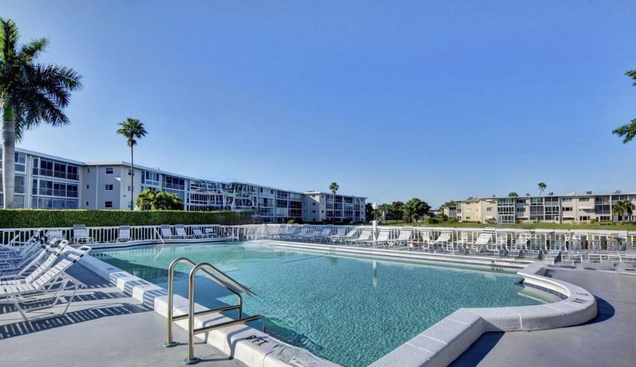 2615 Garden Drive N, Unit 104, Lake Worth Beach, FL 33461 Photo