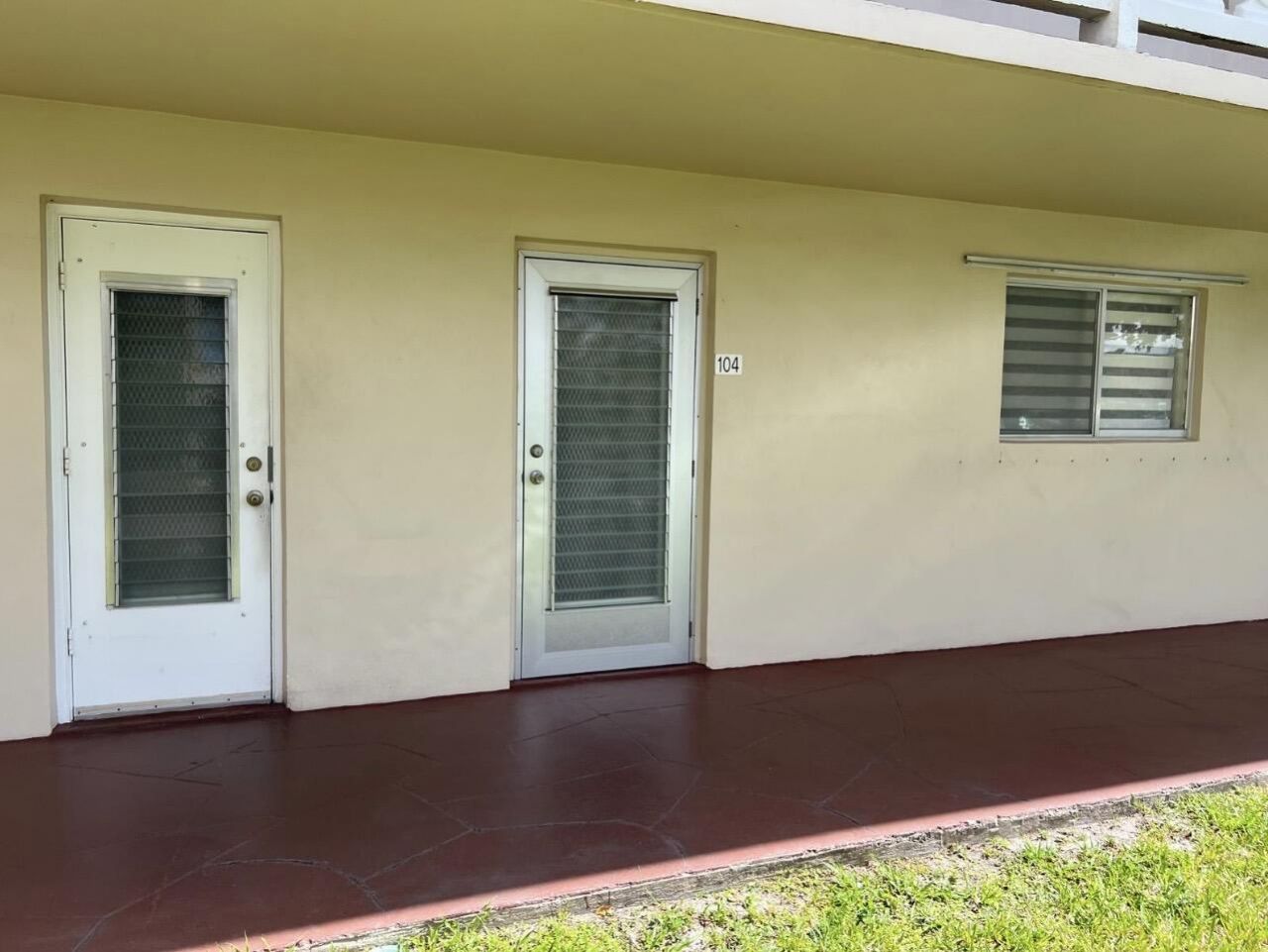 2615 Garden Drive N, Unit 104, Lake Worth Beach, FL 33461 Photo