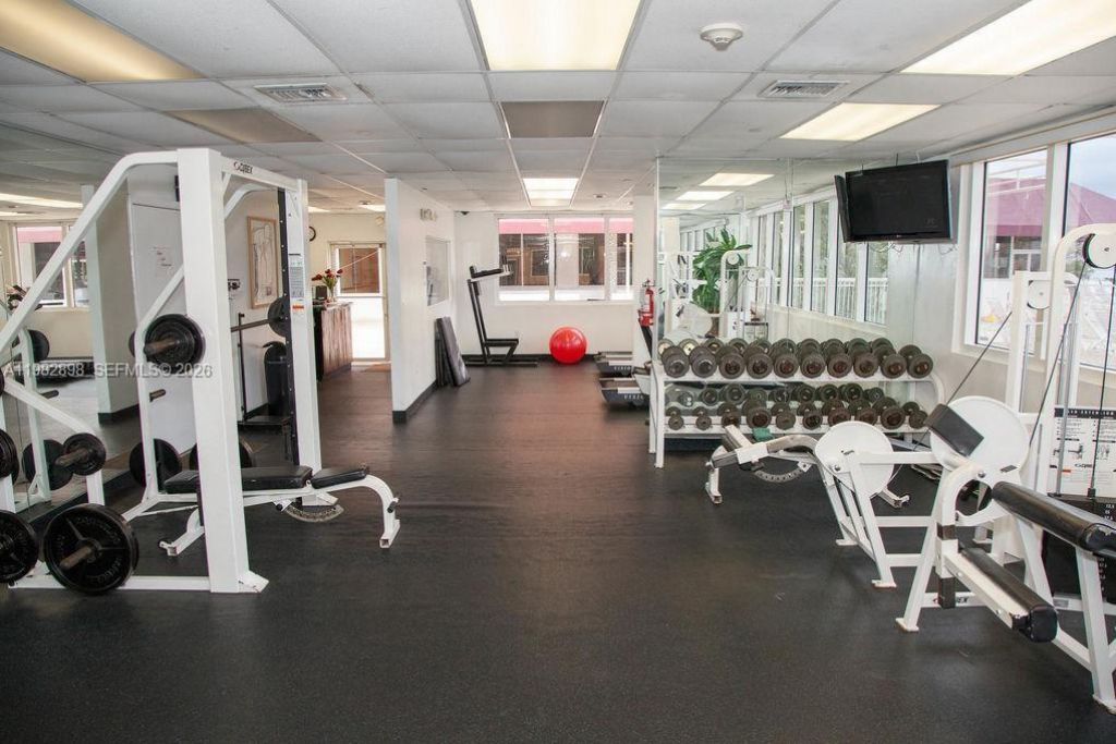 19201 Collins Ave, Unit 924, Sunny Isles Beach, FL 33160 Photo