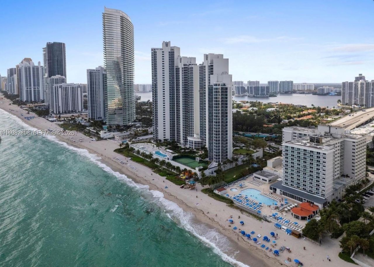 19201 Collins Ave, Unit 924, Sunny Isles Beach, FL 33160 Photo