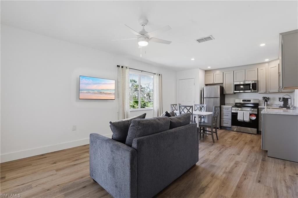 1046 Periwinkle Way, Sanibel, FL 33957 Photo