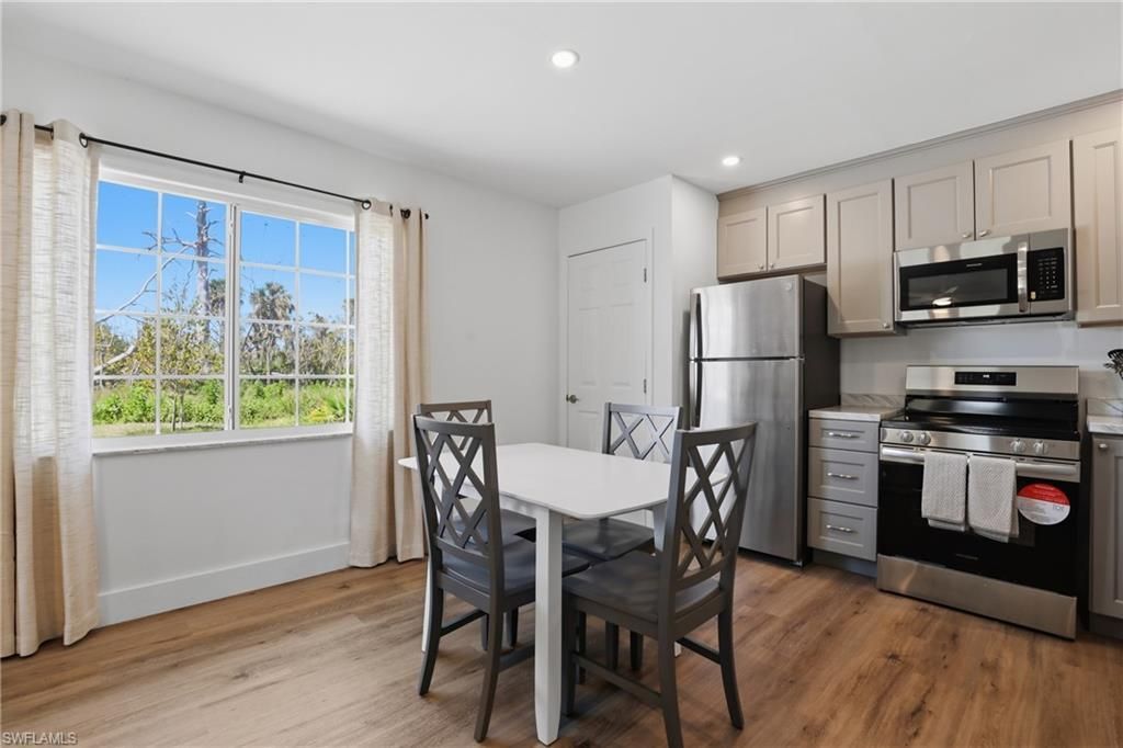 1046 Periwinkle Way, Sanibel, FL 33957 Photo