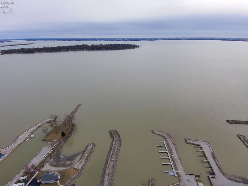 9886 E Bayshore Road, Unit 23, Marblehead, OH 43440 Photo 39