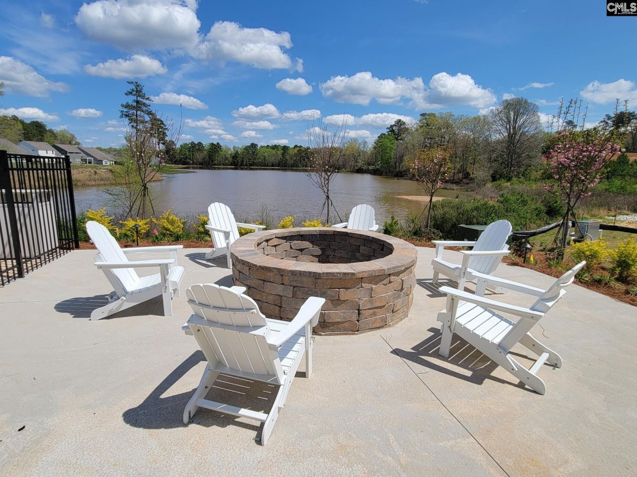 533 Carters Grove  Photo 12