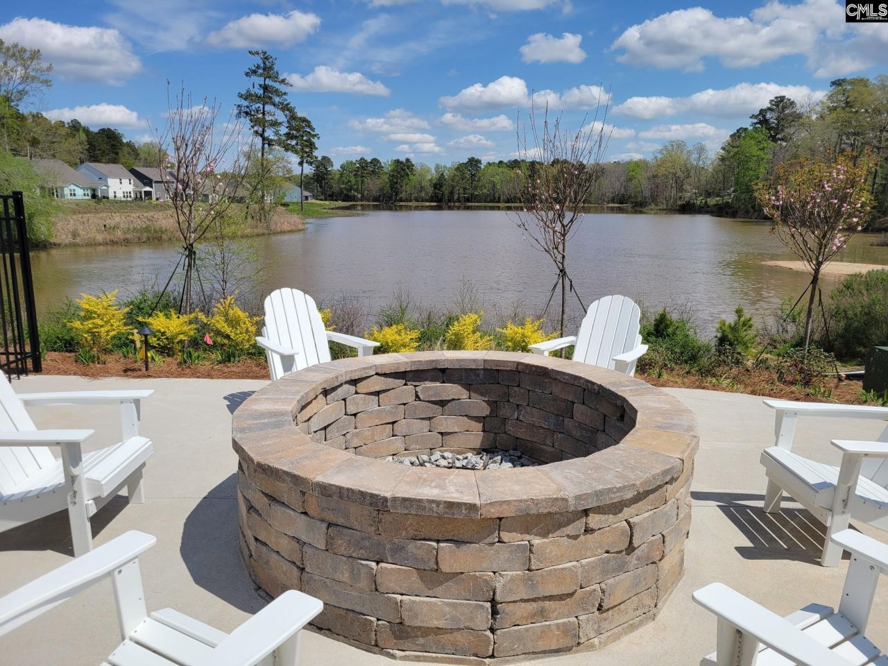 533 Carters Grove  Photo 14