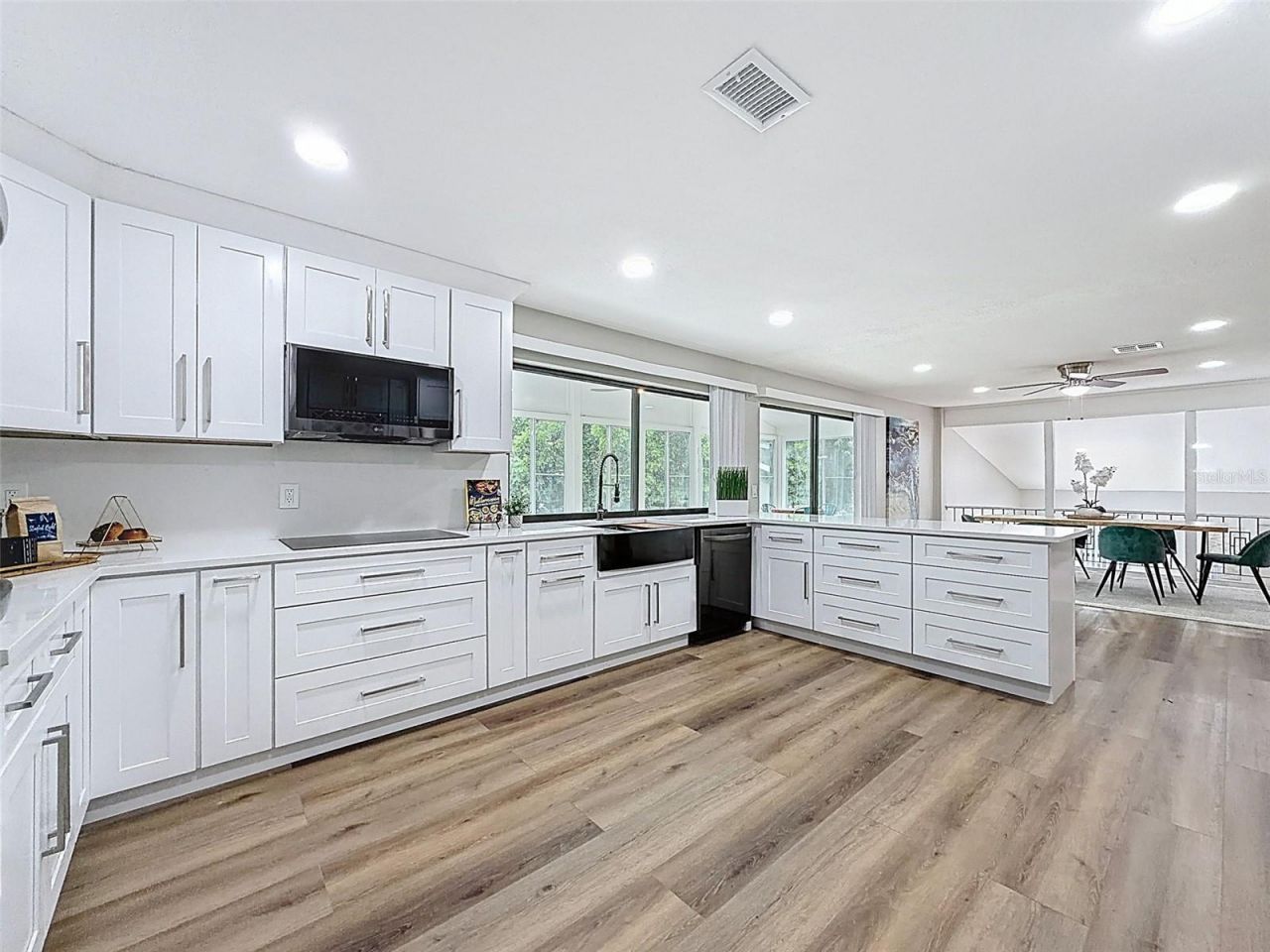 8430 144th Lane , Seminole, FL 33776 Photo