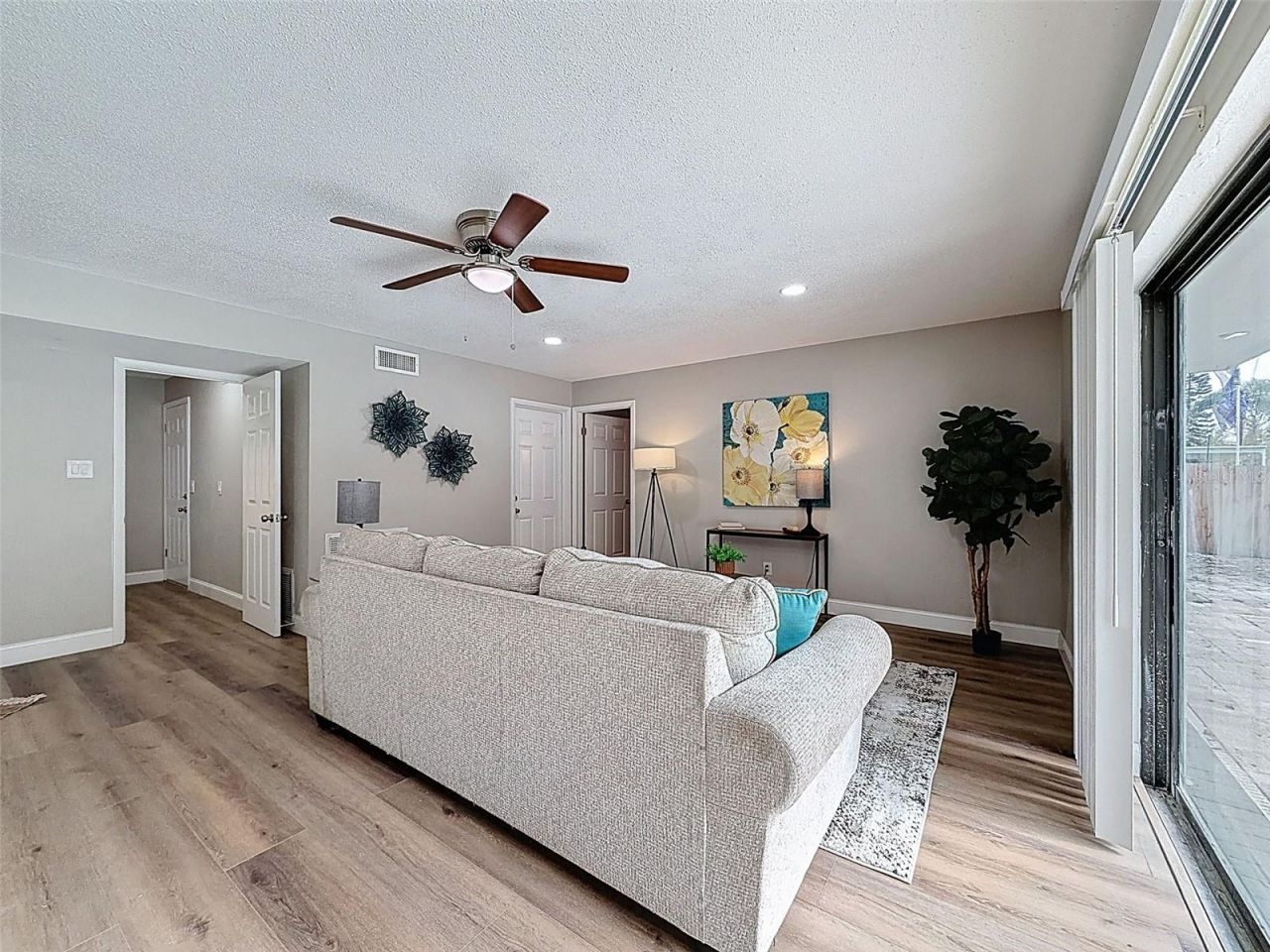 8430 144th Lane , Seminole, FL 33776 Photo