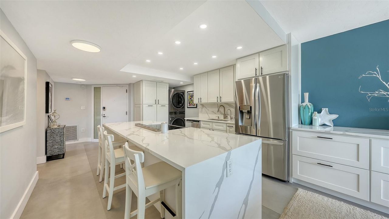 4900 Ocean Boulevard, Unit 304, Sarasota, FL 34242 Photo