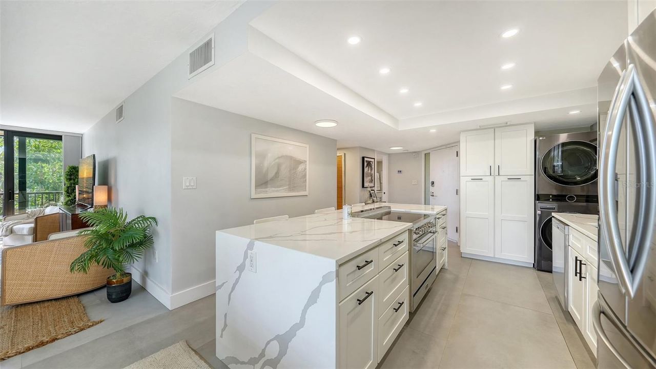 4900 Ocean Boulevard, Unit 304, Sarasota, FL 34242 Photo