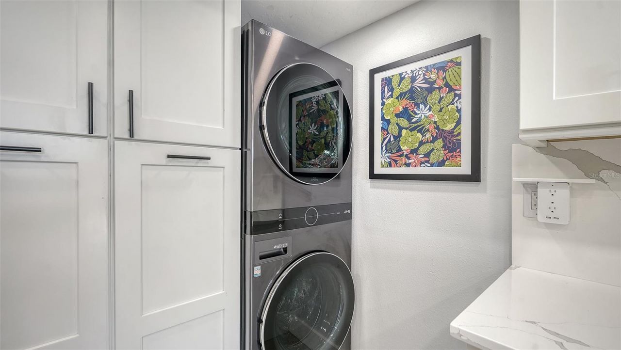 4900 Ocean Boulevard, Unit 304, Sarasota, FL 34242 Photo