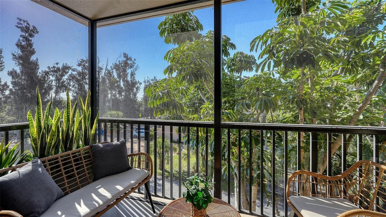 4900 Ocean Boulevard, Unit 304, Sarasota, FL 34242 Photo