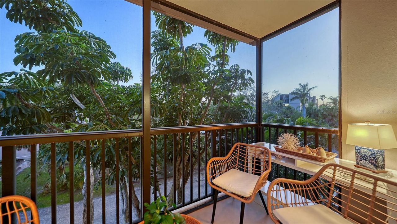 4900 Ocean Boulevard, Unit 304, Sarasota, FL 34242 Photo