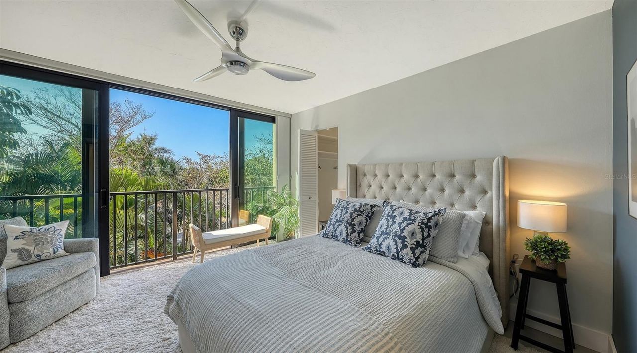 4900 Ocean Boulevard, Unit 304, Sarasota, FL 34242 Photo