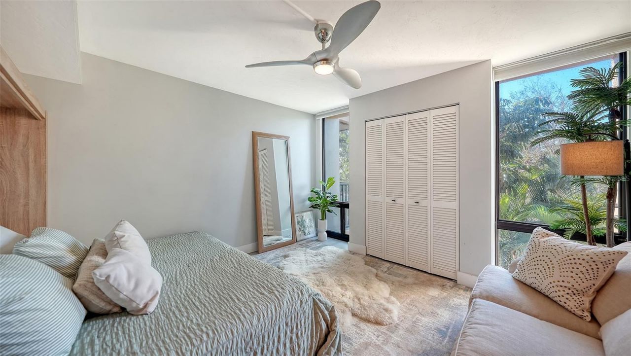 4900 Ocean Boulevard, Unit 304, Sarasota, FL 34242 Photo