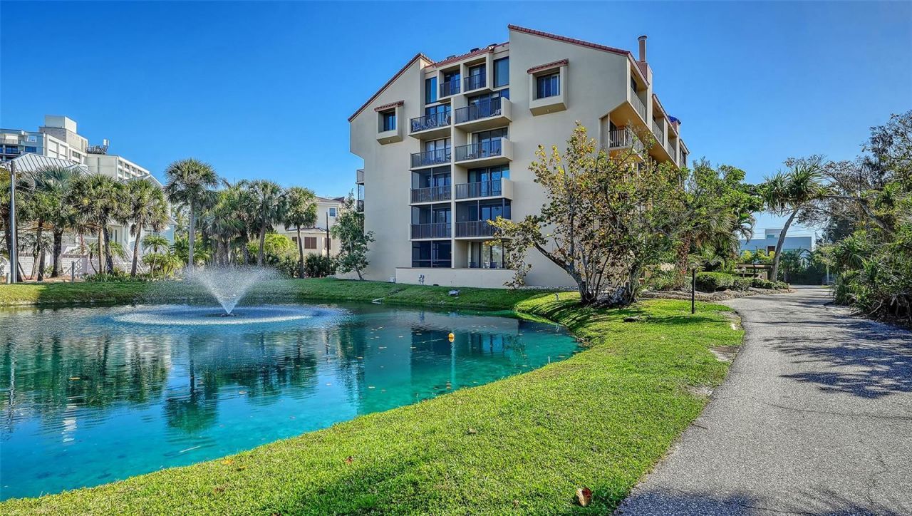 4900 Ocean Boulevard, Unit 304, Sarasota, FL 34242 Photo