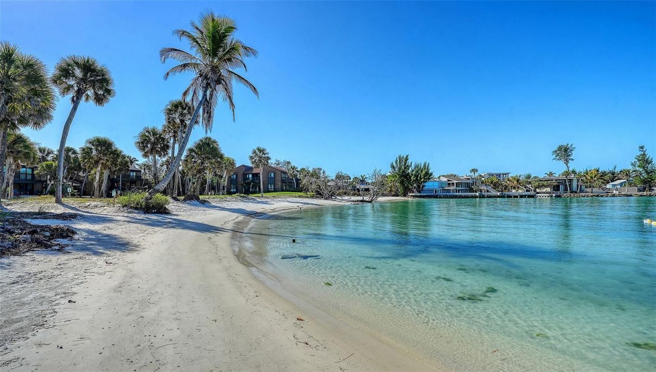 4900 Ocean Boulevard, Unit 304, Sarasota, FL 34242 Photo