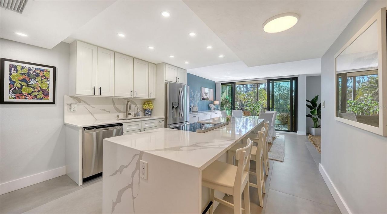 4900 Ocean Boulevard, Unit 304, Sarasota, FL 34242 Photo