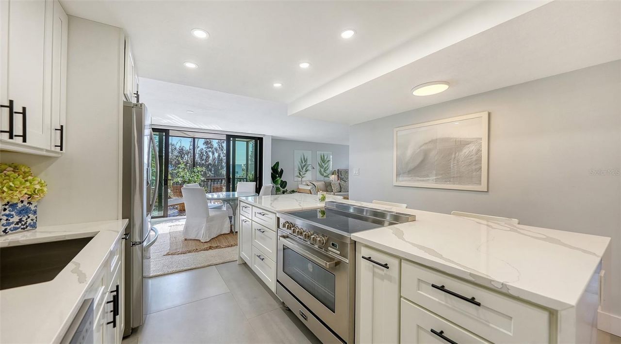 4900 Ocean Boulevard, Unit 304, Sarasota, FL 34242 Photo