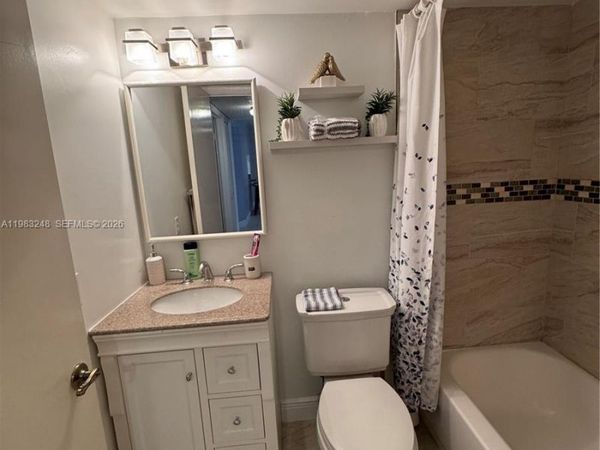 6095 N Sabal Palm Blvd, Unit 104, Tamarac, FL 33319