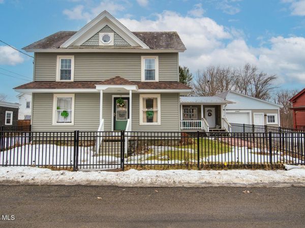 13 Moon Street, Fort Edward, NY 12828