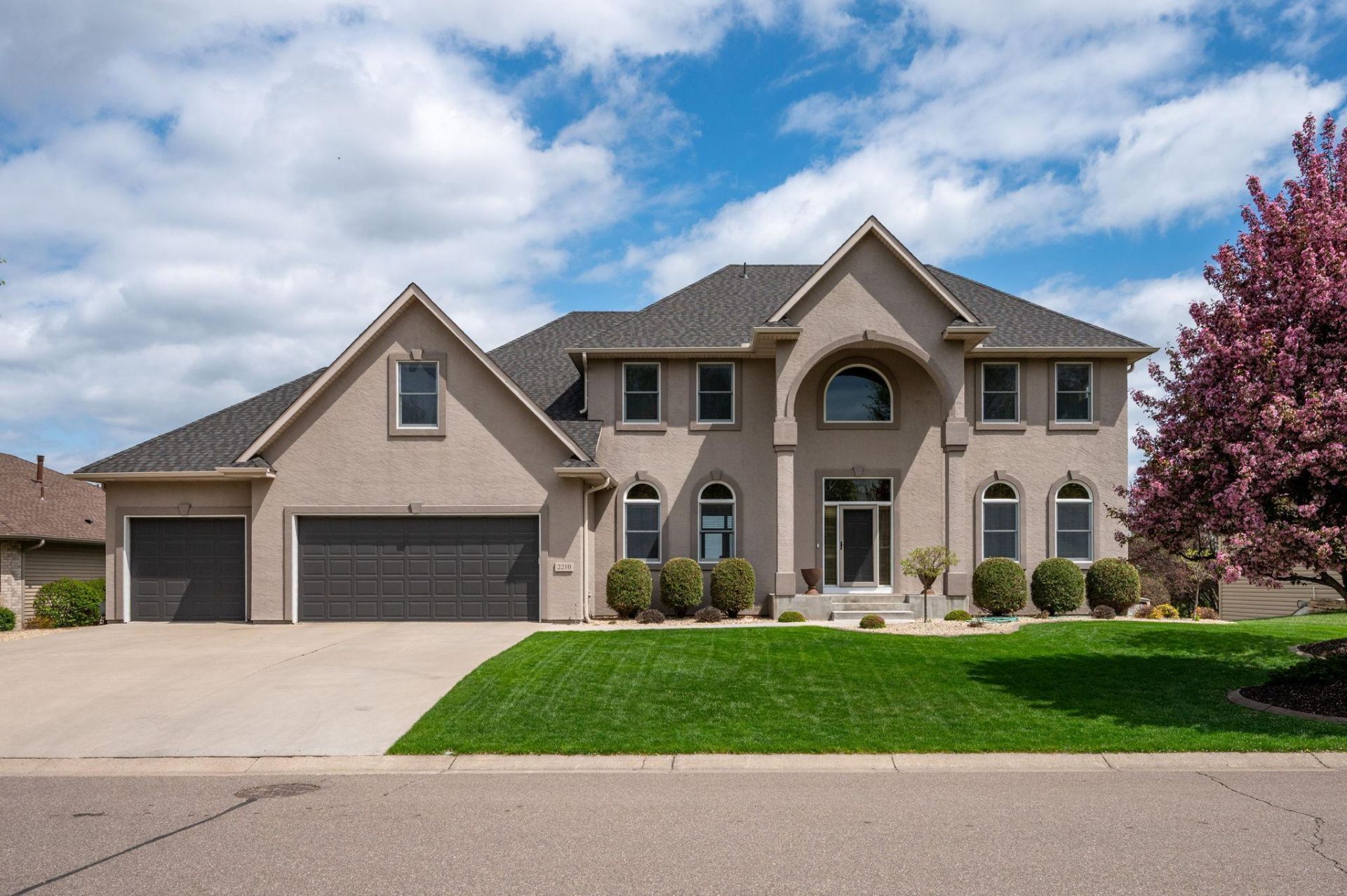 2210 Lancaster Avenue NE, Saint Michael, MN 55376