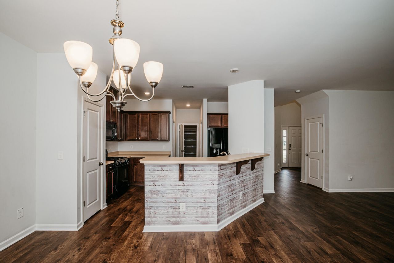 9804 Lone Cypress Lane Photo 16