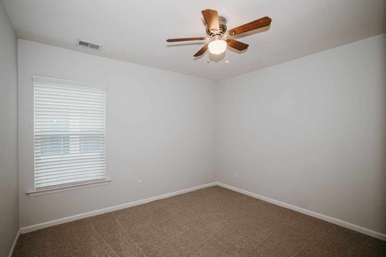 9804 Lone Cypress Lane Photo 24