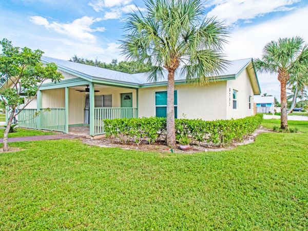8755 SE Hobe Ridge Avenue, Hobe Sound, FL 33455