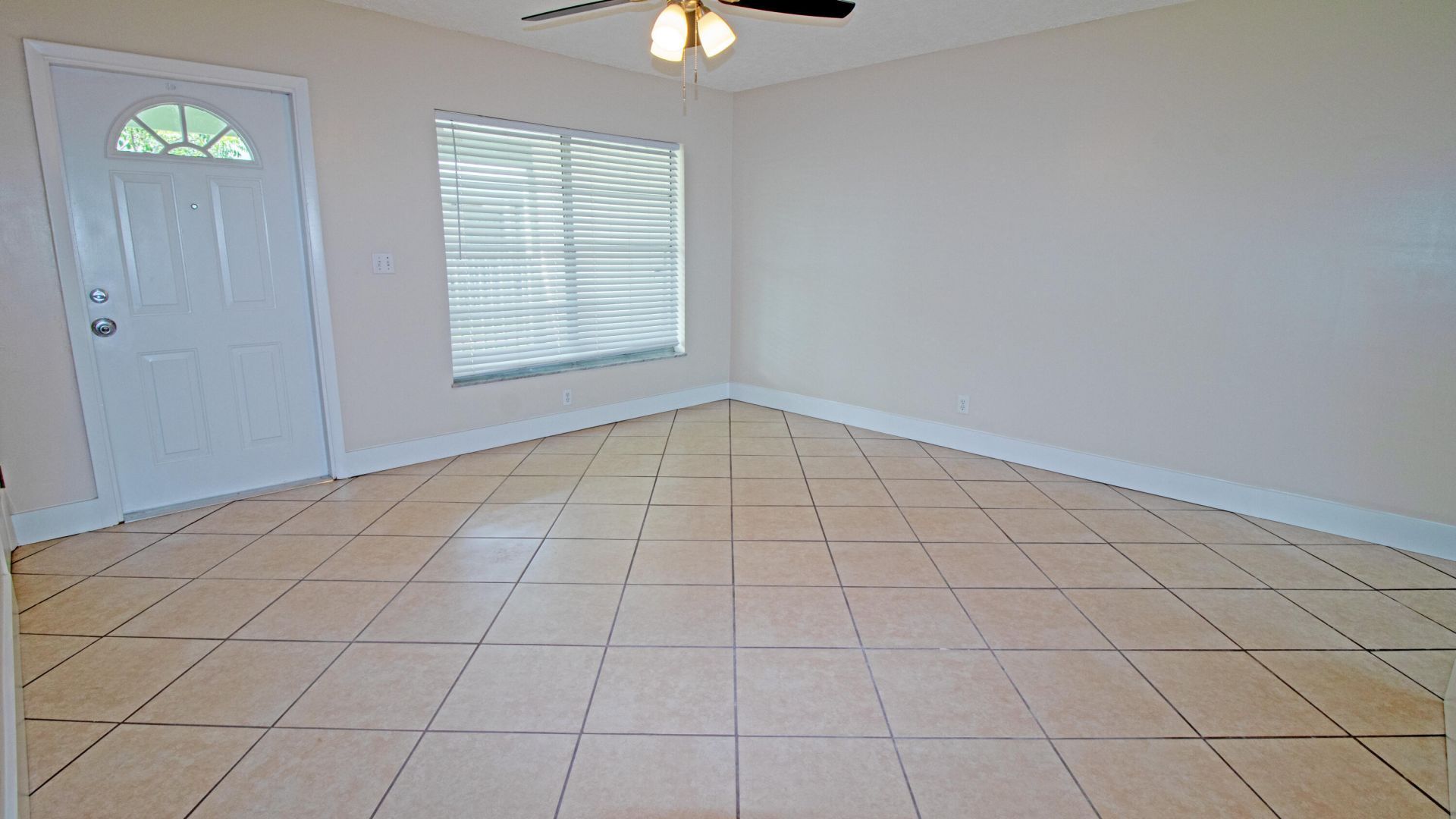 8755 SE Hobe Ridge Avenue, Hobe Sound, FL 33455 Photo