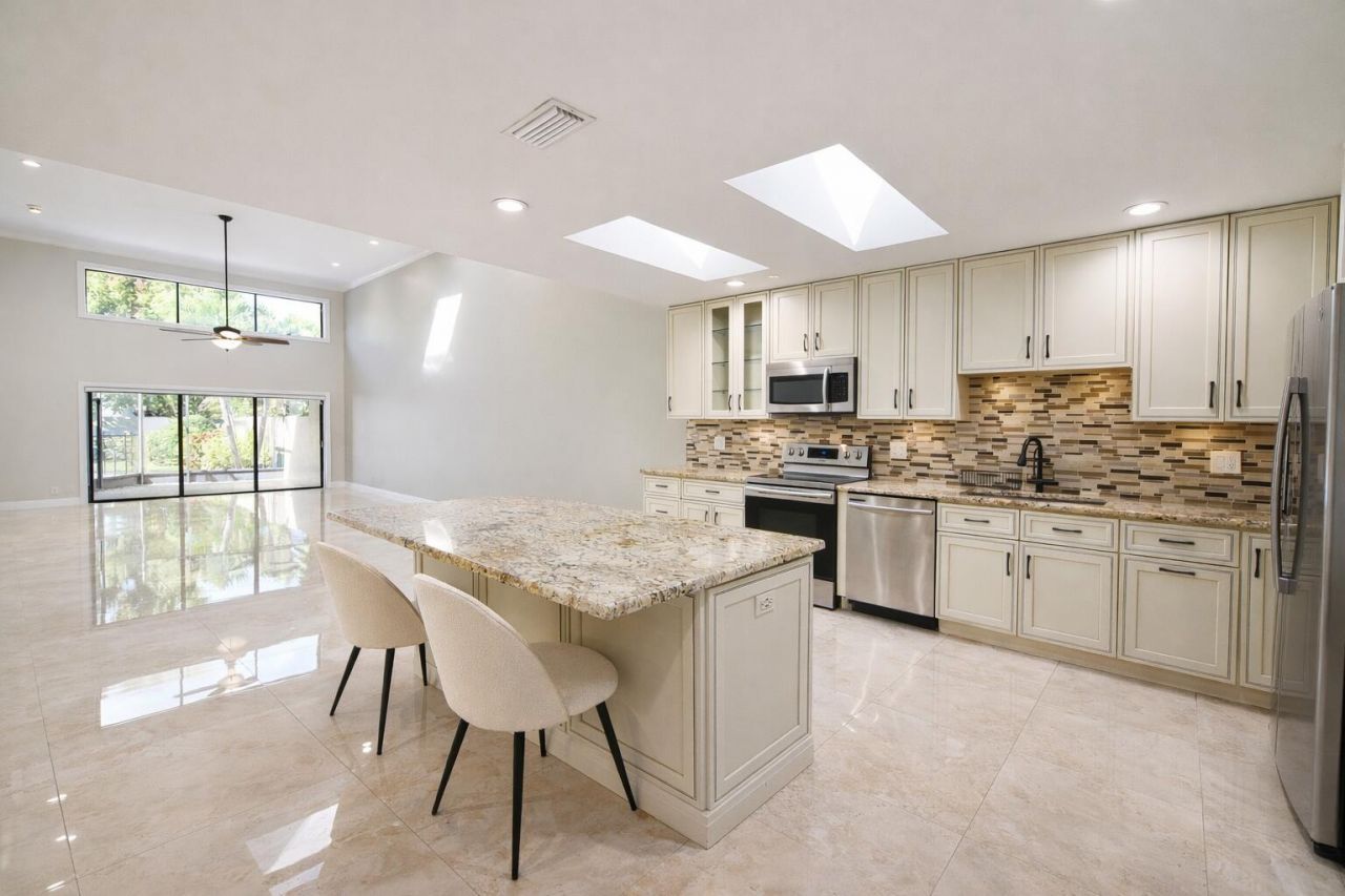 9044 Villa Portofino Circle, Boca Raton, FL 33496 Photo