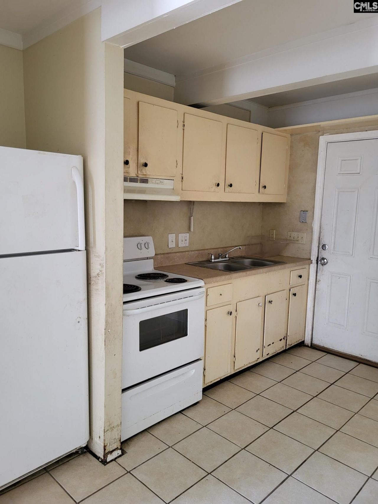 7029 Sprott Street  Photo 7