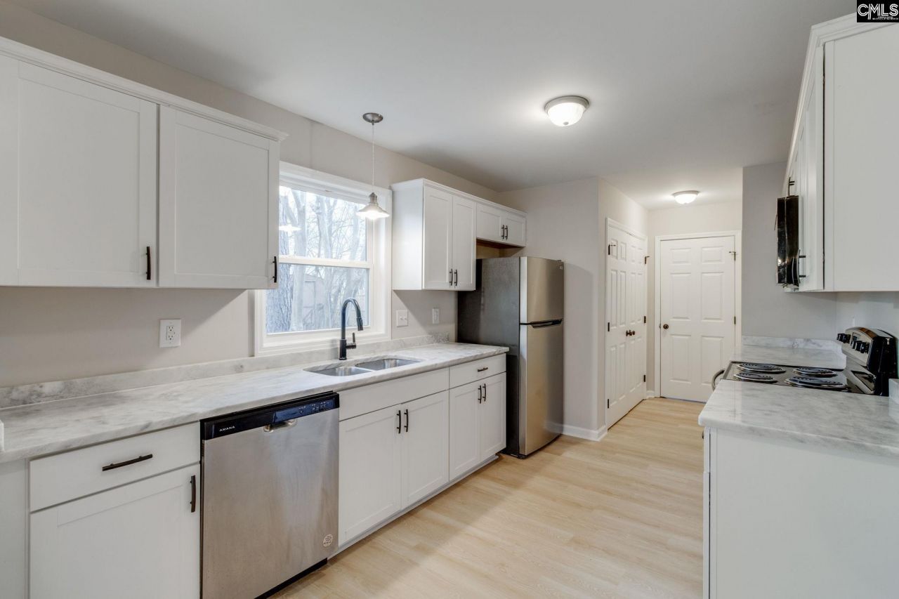 27 Westgrove Court Photo 6