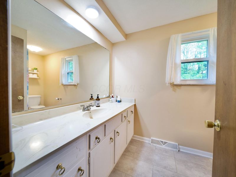 13137 E Crosset Hill Drive, Pickerington, OH 43147 Photo 28