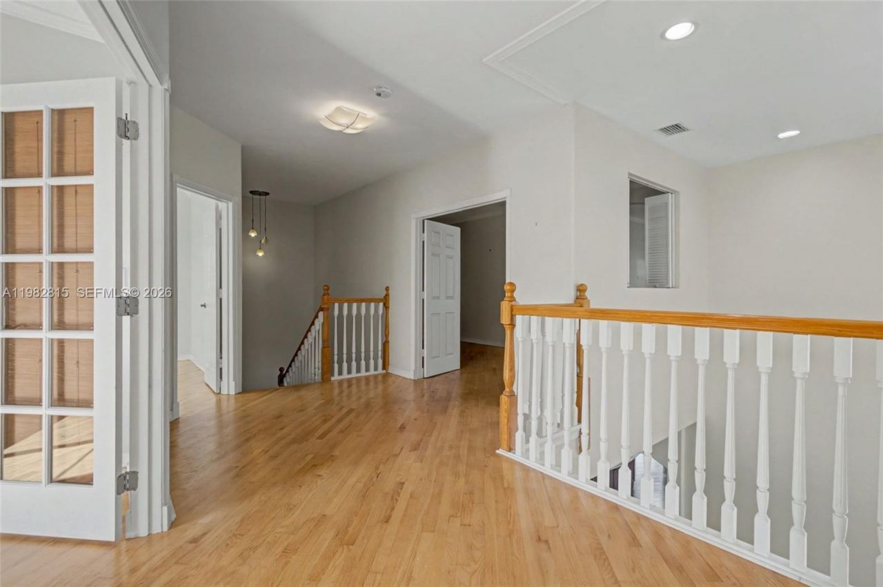 1560 Seagrape Way , Hollywood, FL 33019 Photo