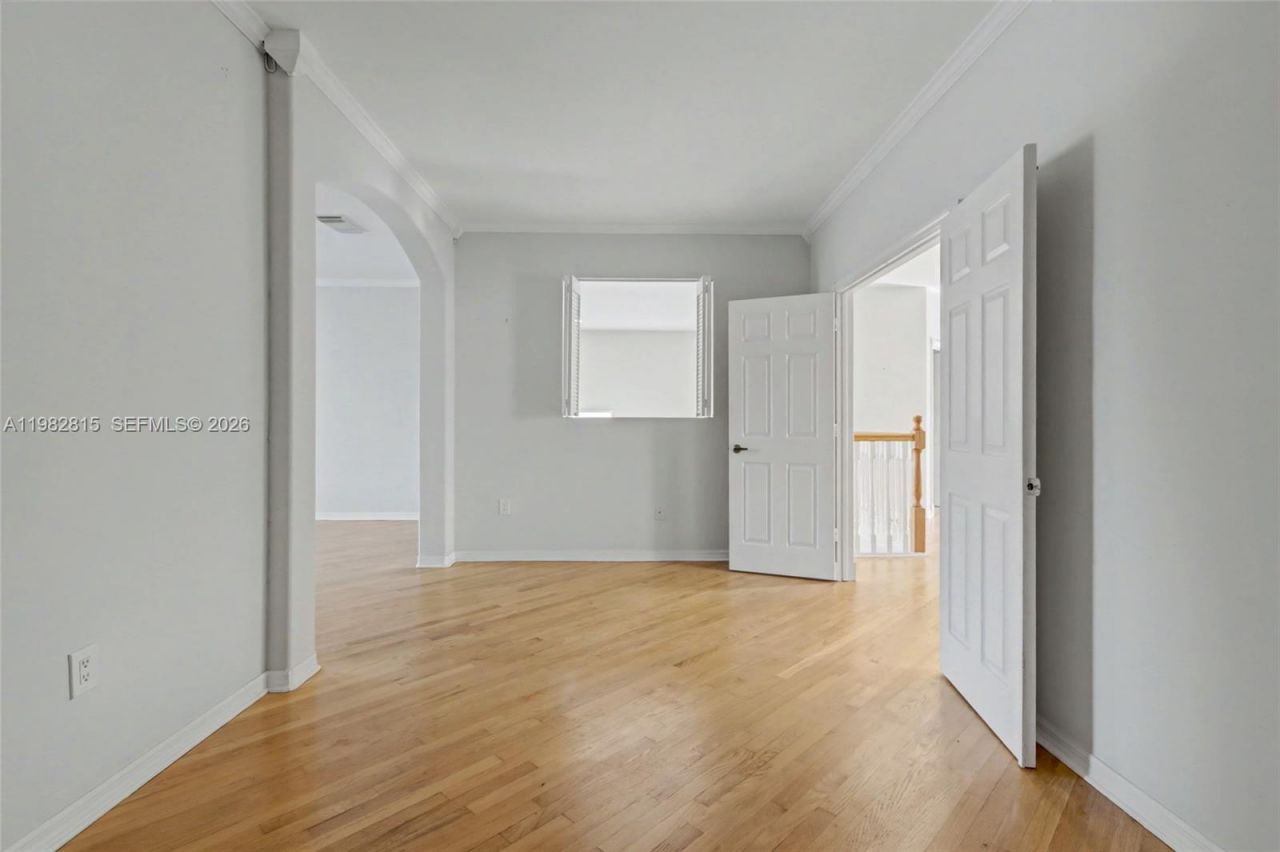 1560 Seagrape Way , Hollywood, FL 33019 Photo