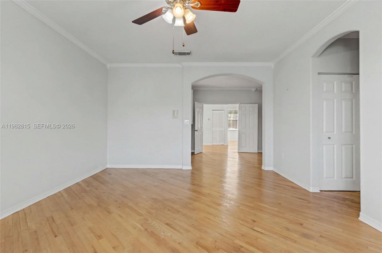 1560 Seagrape Way , Hollywood, FL 33019 Photo