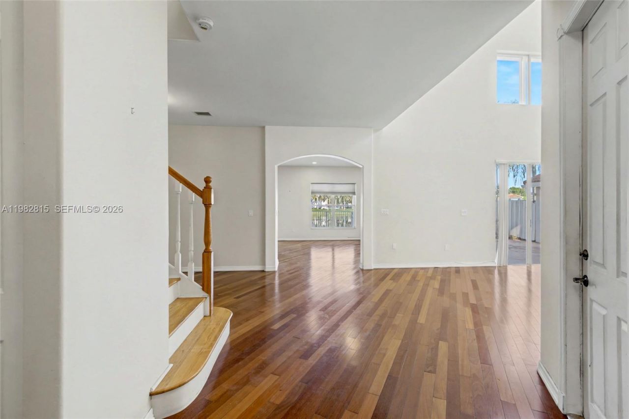 1560 Seagrape Way , Hollywood, FL 33019 Photo