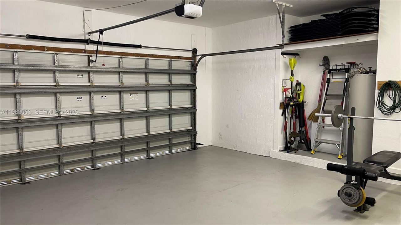 11581 SW 10th Ct, Pembroke Pines, FL 33025 Photo