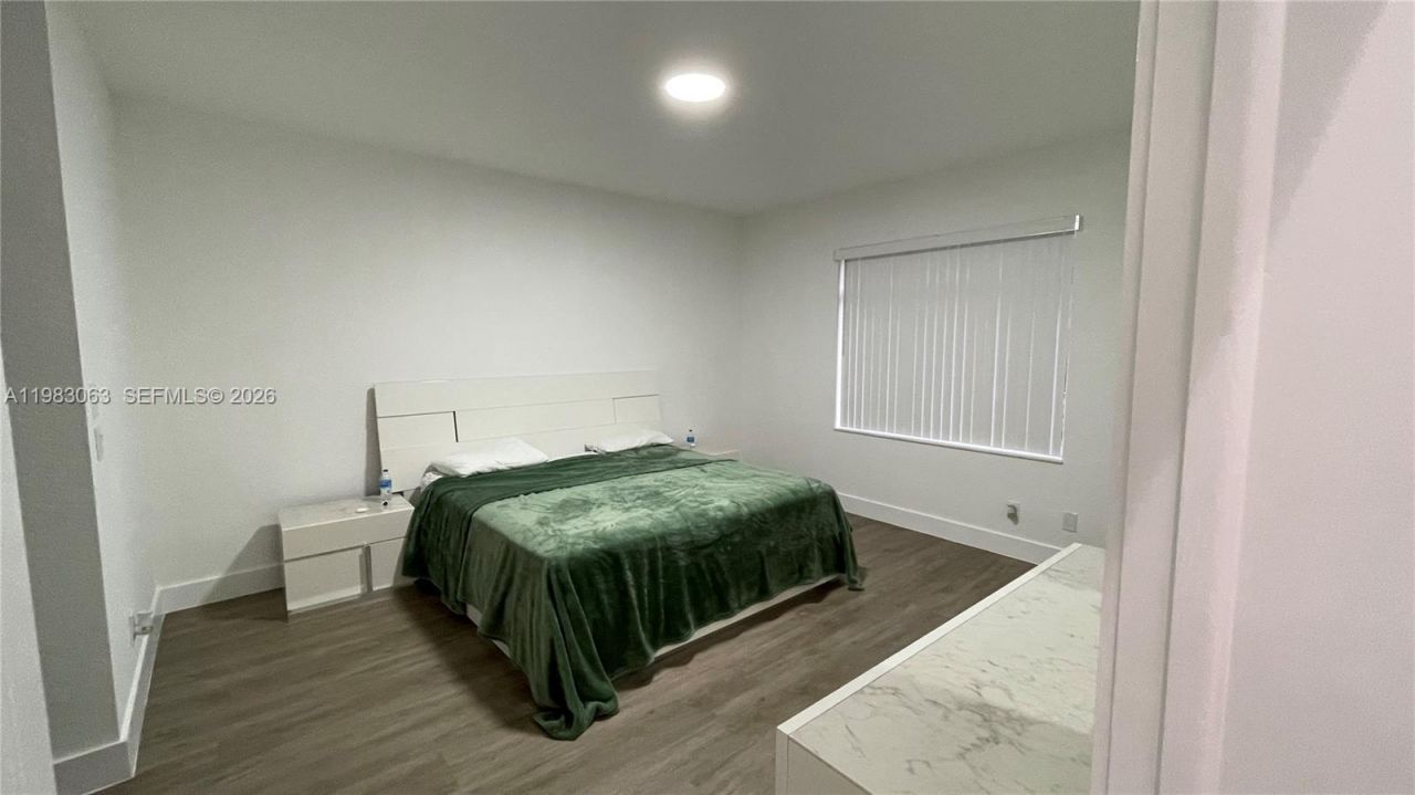 11581 SW 10th Ct, Pembroke Pines, FL 33025 Photo