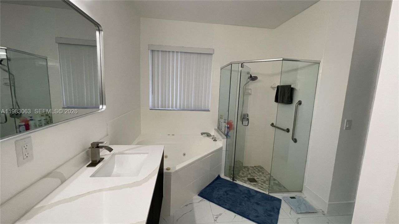 11581 SW 10th Ct, Pembroke Pines, FL 33025 Photo