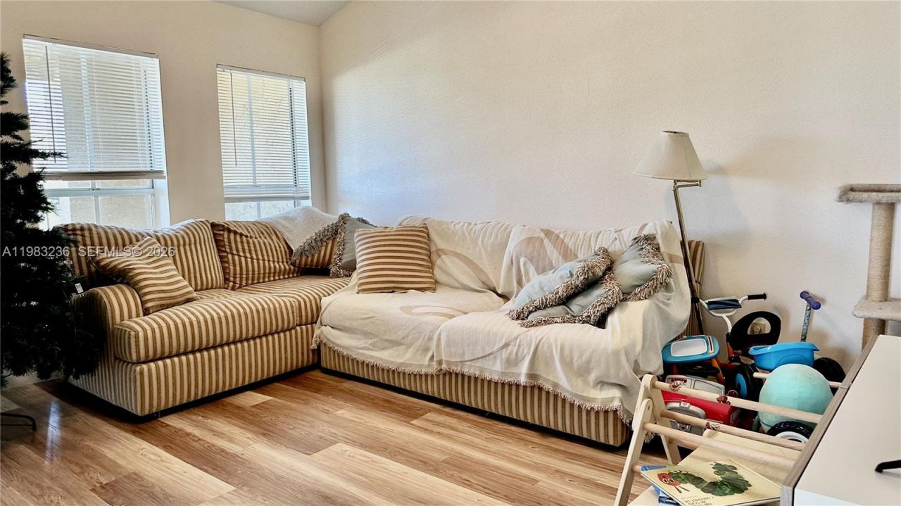 977 Riverside Dr , Unit 237, Coral Springs, FL 33071 Photo