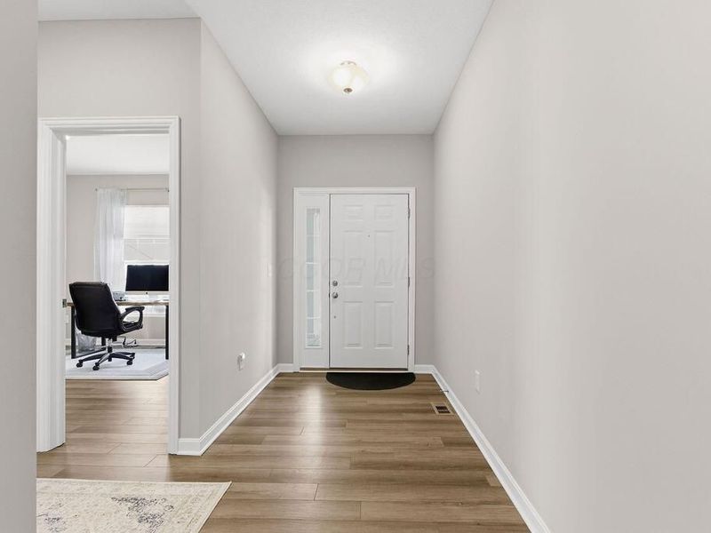 6155 Jadwinn Drive , Westerville, OH 43081 Photo 4