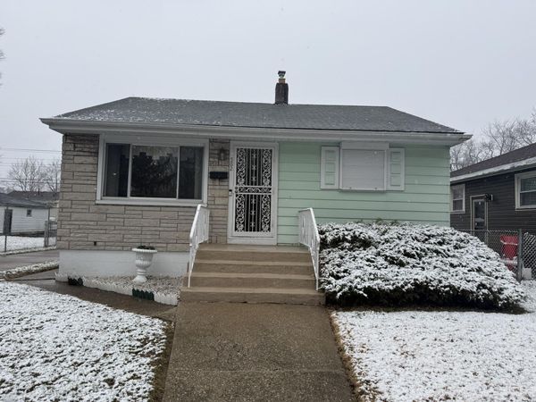 562 Dallas Street , Gary, IN 46406