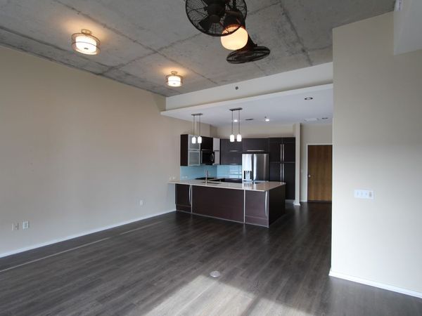 700 12th Ave S, Unit 807, Nashville, TN 37203