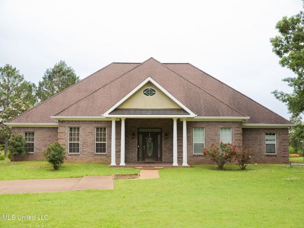 1103 Steele Road, Starkville, MS 39759