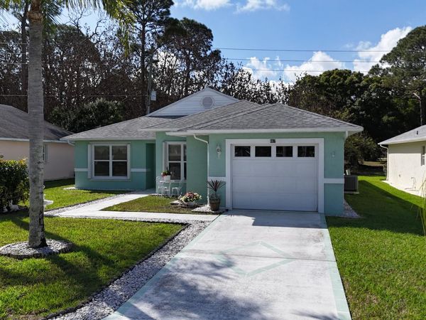 667 Ponytail Lane, Fort Pierce, FL 34982