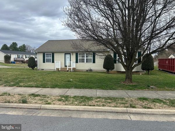 300 E FAIRFAX STREET, BERRYVILLE, VA 22611