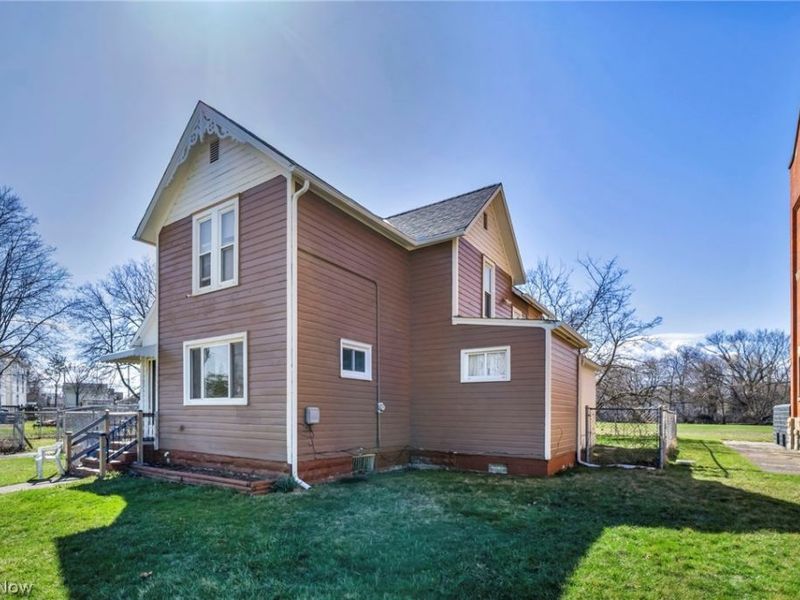 1552 Reid Avenue, Lorain, OH 44052 Photo 4